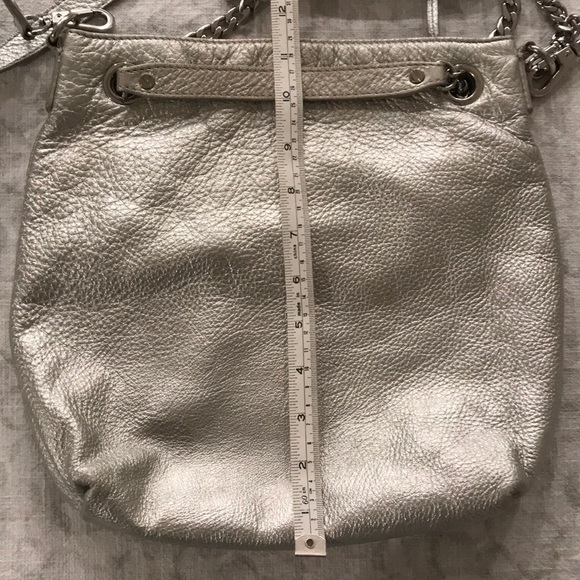 MICHAEL KORS Silver Leather Handbag - Picture 8 of 9